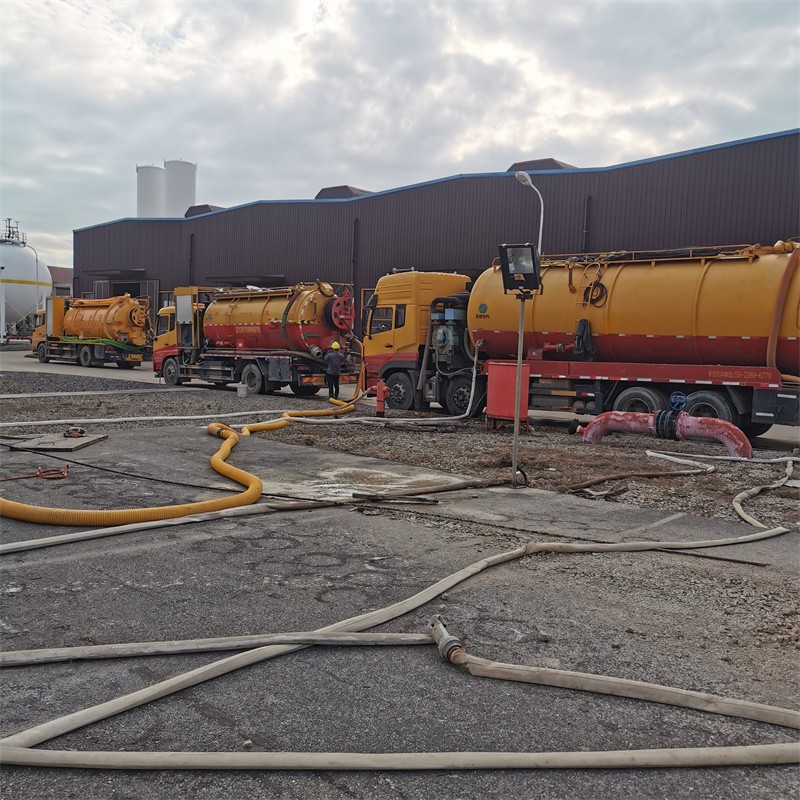 阿鲁科尔沁污水池清理